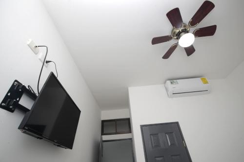 Deluxe Double Room image 1