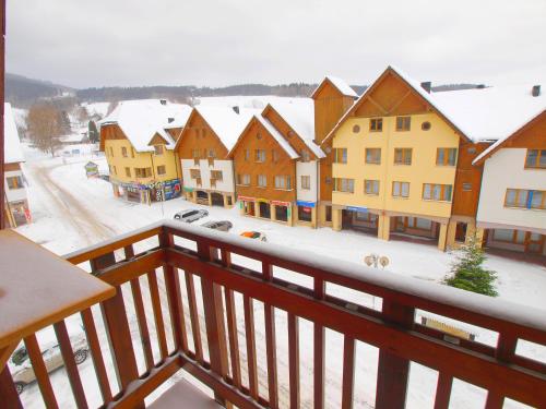 Apkārtne, Apartmán s balkonem u sjezdovek (Apartman s balkonem u sjezdovek) in Rokitņica nad Jizerou