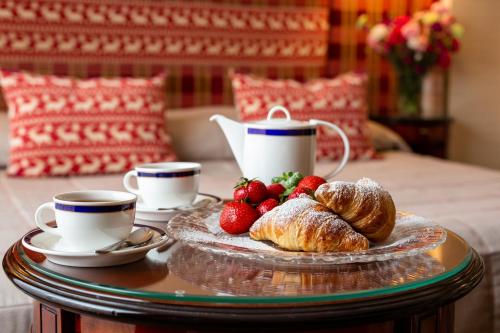 Swiss Hotel - image 11