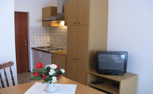 Apartments Miho - image 3
