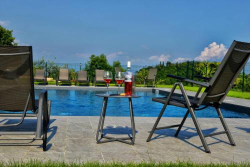 Peldbaseins, Agriturismo La Guarda in Muscoline