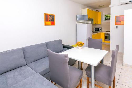 Apartments Vincic, Rogoznica (photo 7)