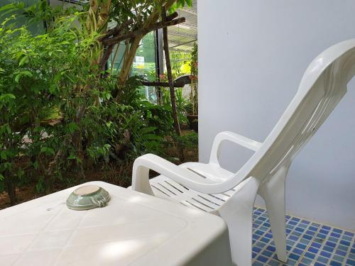 Chambre double, vue sur le jardin