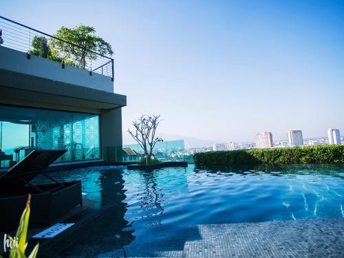 hiii-Homtel at Chang Khlan Road-Astra Condo with Rooftop Pool hiii-Homtel at Chang Khlan Road-Astra Condo with Rooftop Pool