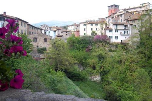  Crocino (appartamento al piano e) in Loro Ciuffenna