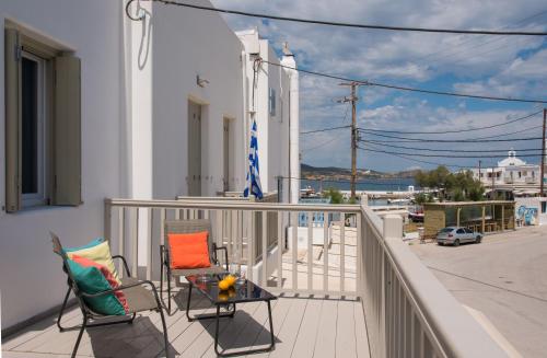 Pollonia Center Studios chambre d'hôte Pollonia - Milos