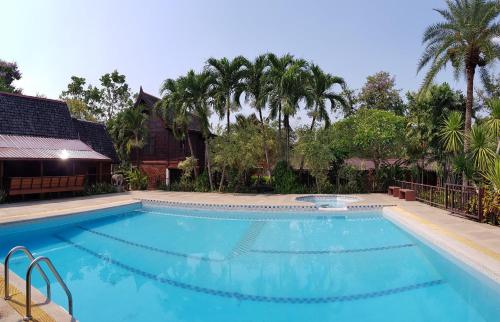 Swimming pool, Chiang Khan Hill Resort in Chiangkhan