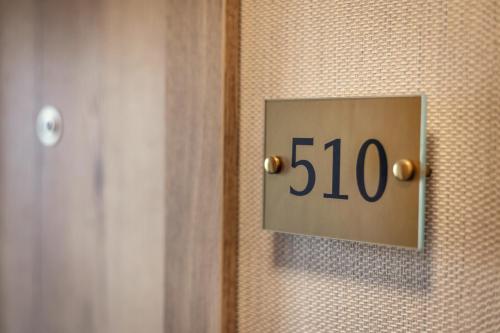 Astoria Hotel - image 6