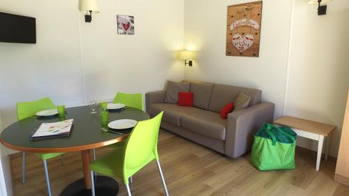 VVF Villages « Les Écrins » Saint-Bonnet-en Champsaur - image 11