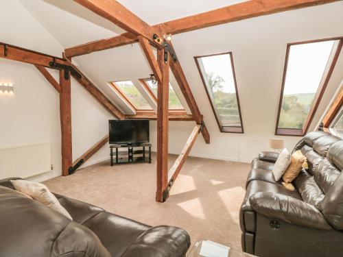 Lower Norton Apartment - main image