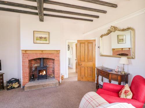 South Lodge - Longford Hall Farm Holiday Cottages