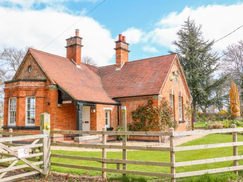 South Lodge - Longford Hall Farm Holiday Cottages