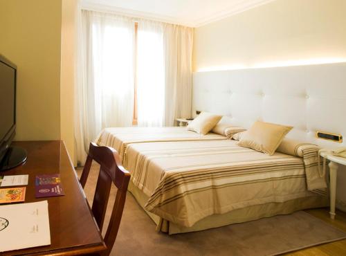 Hotel Campoamor - image 13