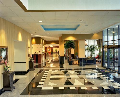 Best Western Plus Hotel & Conference Center in เบย์วิว แอเรีย