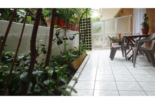  Athens, Cholargos metro appartment (1 to 6 persons) in Athen