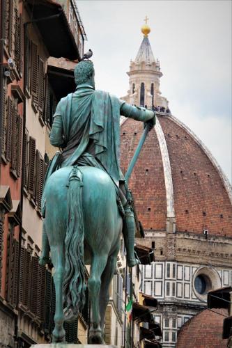 Historic Center apartment - Next to the river, all attractions - By LikeHomeFlorence