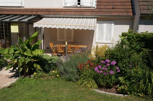 Chambres d'hotes a Autun - 정원