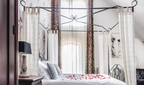 1 queen bed