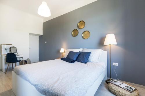 *** Lounge terrace apartment with the harbour view / city centre *** - image 14