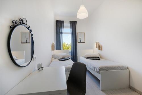 *** Lounge terrace apartment with the harbour view / city centre *** - image 12