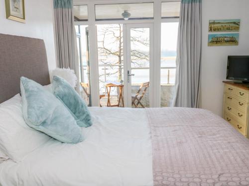 Shady Bowers in 安賽德