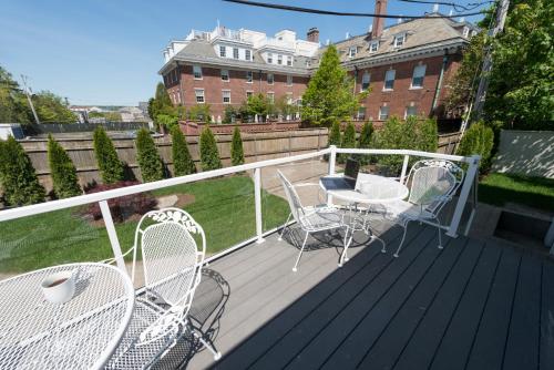 The Outlook Inn in Newport, USA