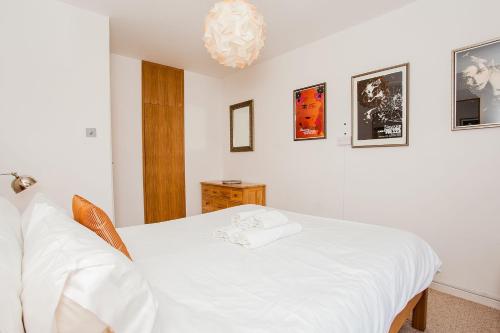 Stylish One Bedroom Flat in Vauxhall - image 3
