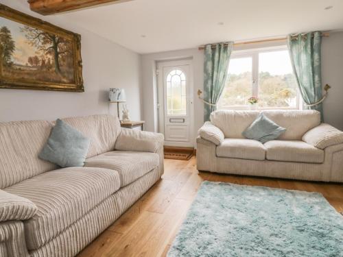 2 Hillside Cottages Kirton - image 4