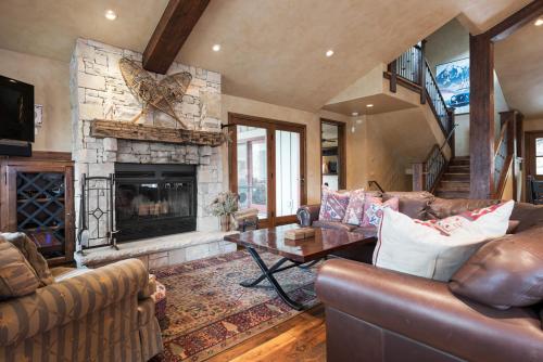 Park Avenue Home - image 4