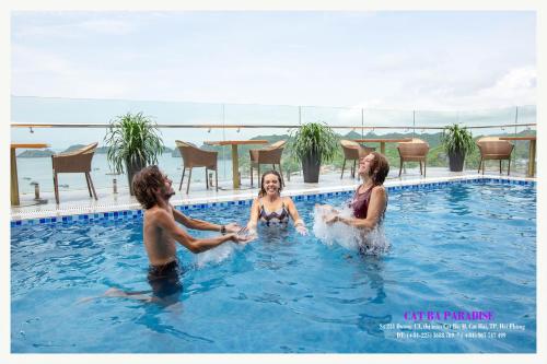 Swimming pool, Cat ba Paradise hotel in Cat Ba Island