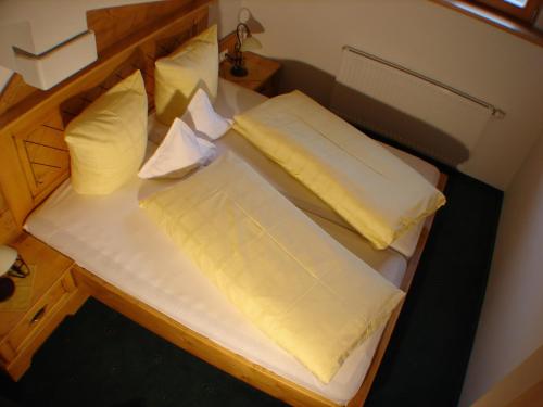2 bedrooms, 2 beds