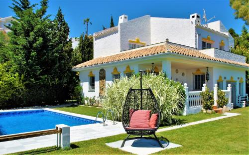 ทางเข้า, Holiday villa in 10 min from Fuengirola beach with sea views pool BBQ parking WiFi aircon big garden in ลอซ เอสปาล