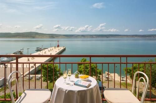 Pansion Anđelko – Starigrad-Paklenica, VA