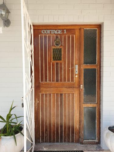 100 on Girvan Room Type - One-Bedroom Apartment