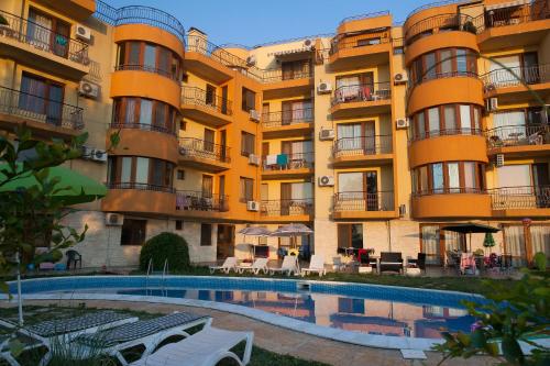 Riviera Sea VillageApartments Golden sands 2
