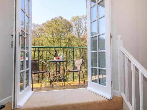 12 Keathbank Court - image 8