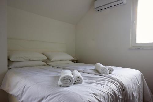 Charming Luxury Villa Charming Luxury Villa