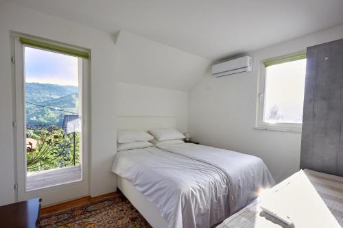 Charming Luxury Villa Charming Luxury Villa