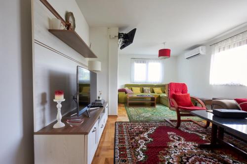 Charming Luxury Villa Charming Luxury Villa