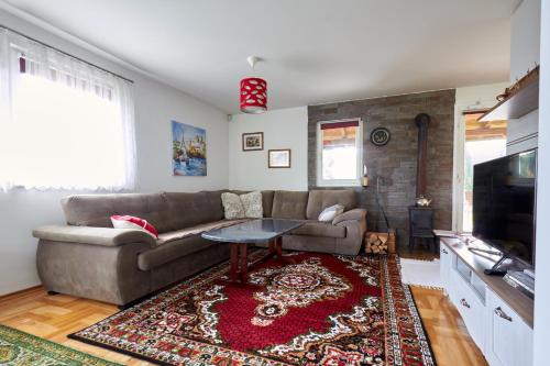 Charming Luxury Villa Charming Luxury Villa