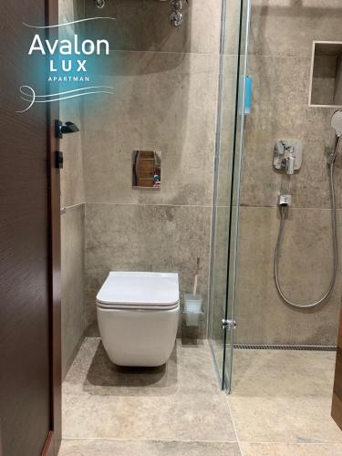 Studio Apartment image 6