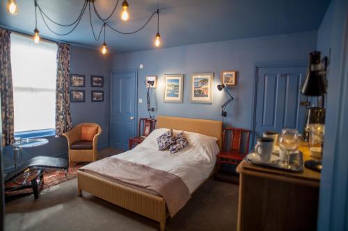 Hill View House - image 10