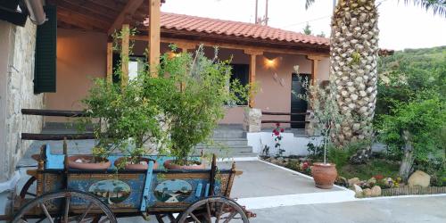 Traditional Villa Nea Peramos in Monastiraki