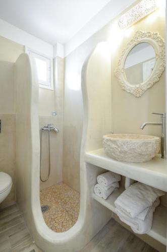 simos luxury apartments - main image