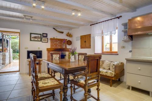 Seadmed, House Mihaela in Miholašćica