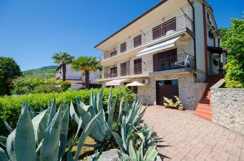 Apartmani Zeljko - image 8