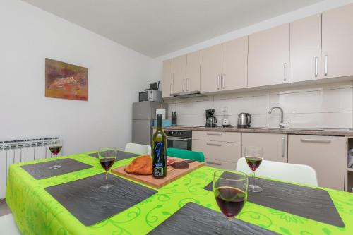 Apartment Adrian - image 4