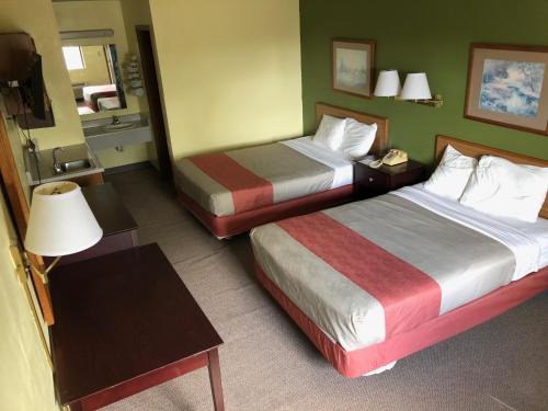 Salt Creek Inn - image 4