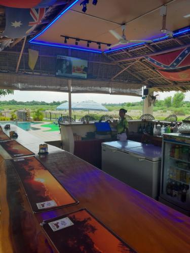 Monty's Riverside View Resort – San Antonio, Zambales, VA