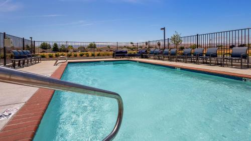 Best Western Plus Coalinga Inn